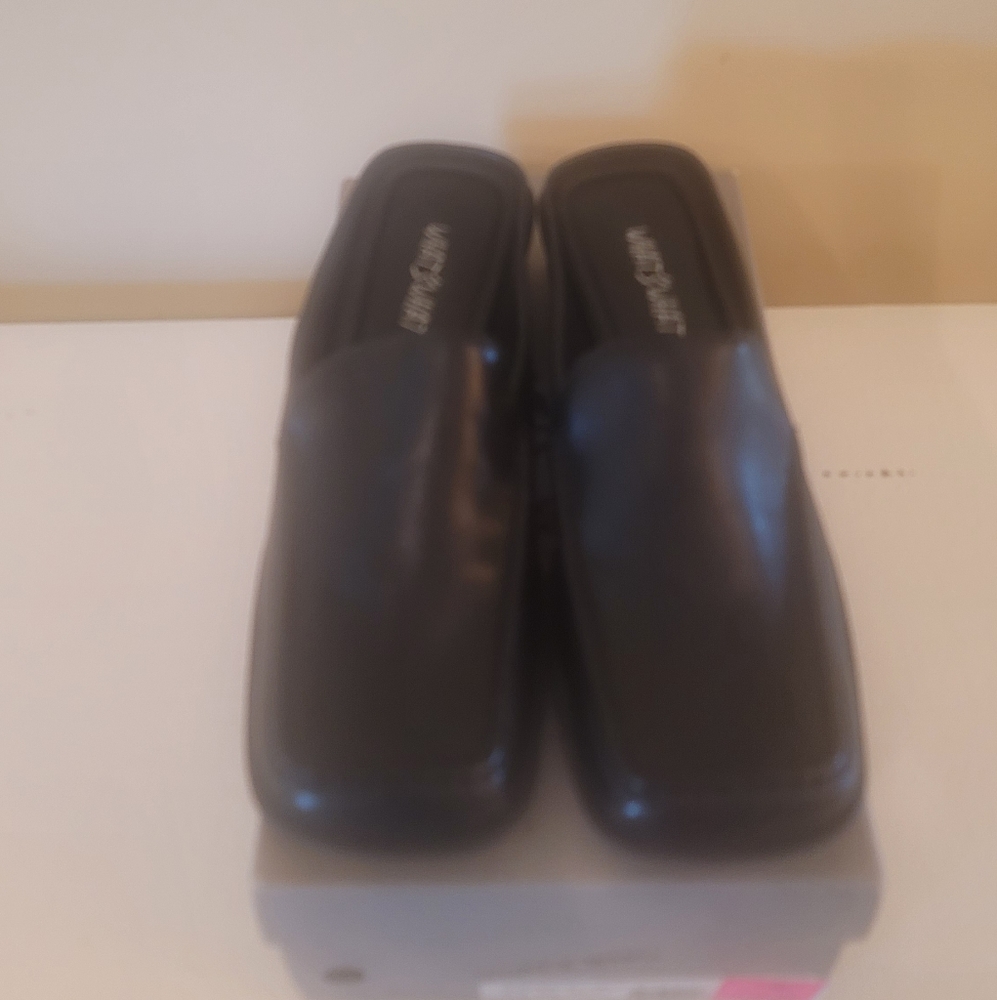 NWT What's What Stephanie Mule Slide In Shoes
